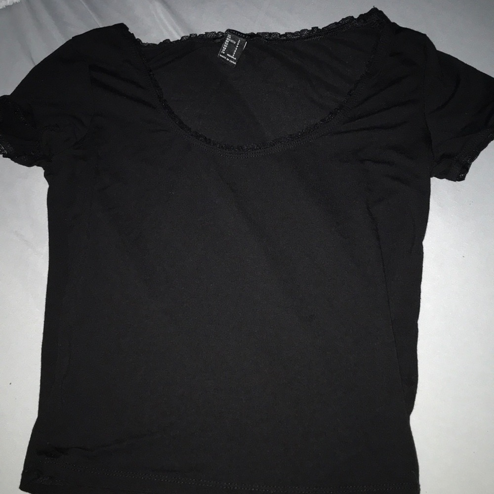 Black short Tee from forever 21